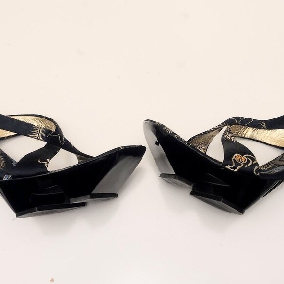 Casadei Vintage Limited Edition Geta Platform Heels - Picture 8 of 8